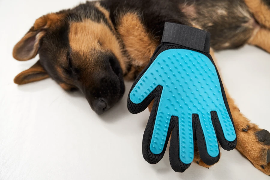 Gentle Pet Grooming Mitt